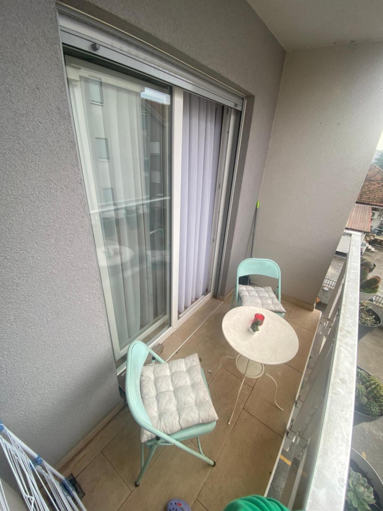 Ana'S 2 Bedrooms Lovely Flat 波德戈里察 外观 照片